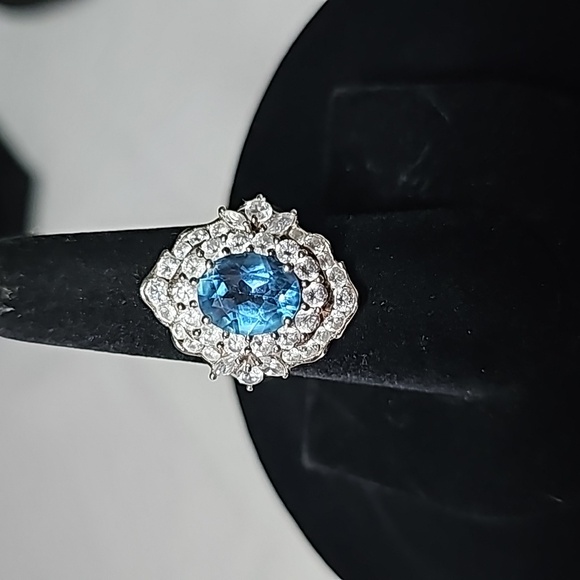 Blue Topaz Oval Ring Stamped 925 - Picture 2 of 9